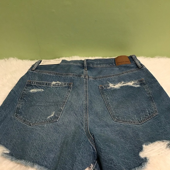 High rise 90s boyfriend short - Picture 2 of 2